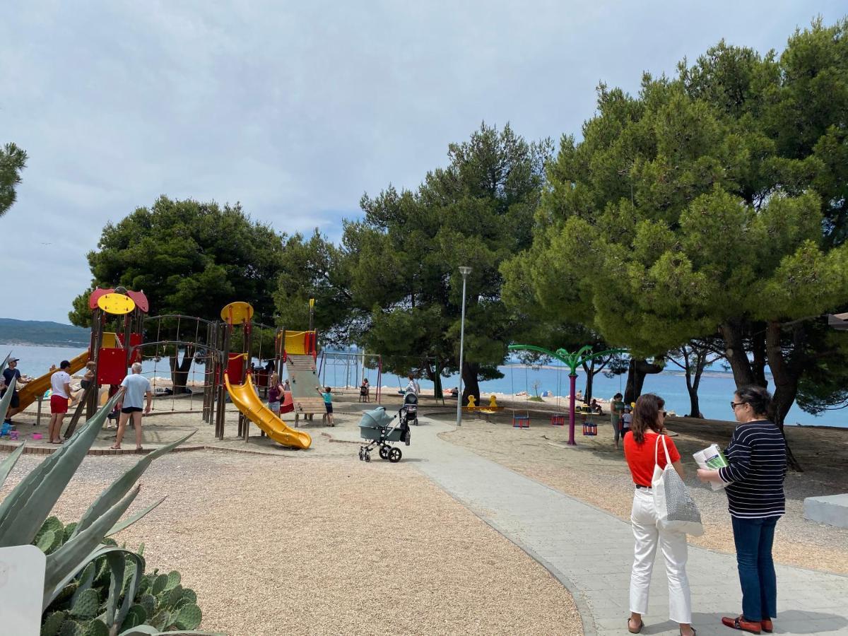 Family Apartments Vesna- 100 M Beach -Center Криквеница Екстериор снимка