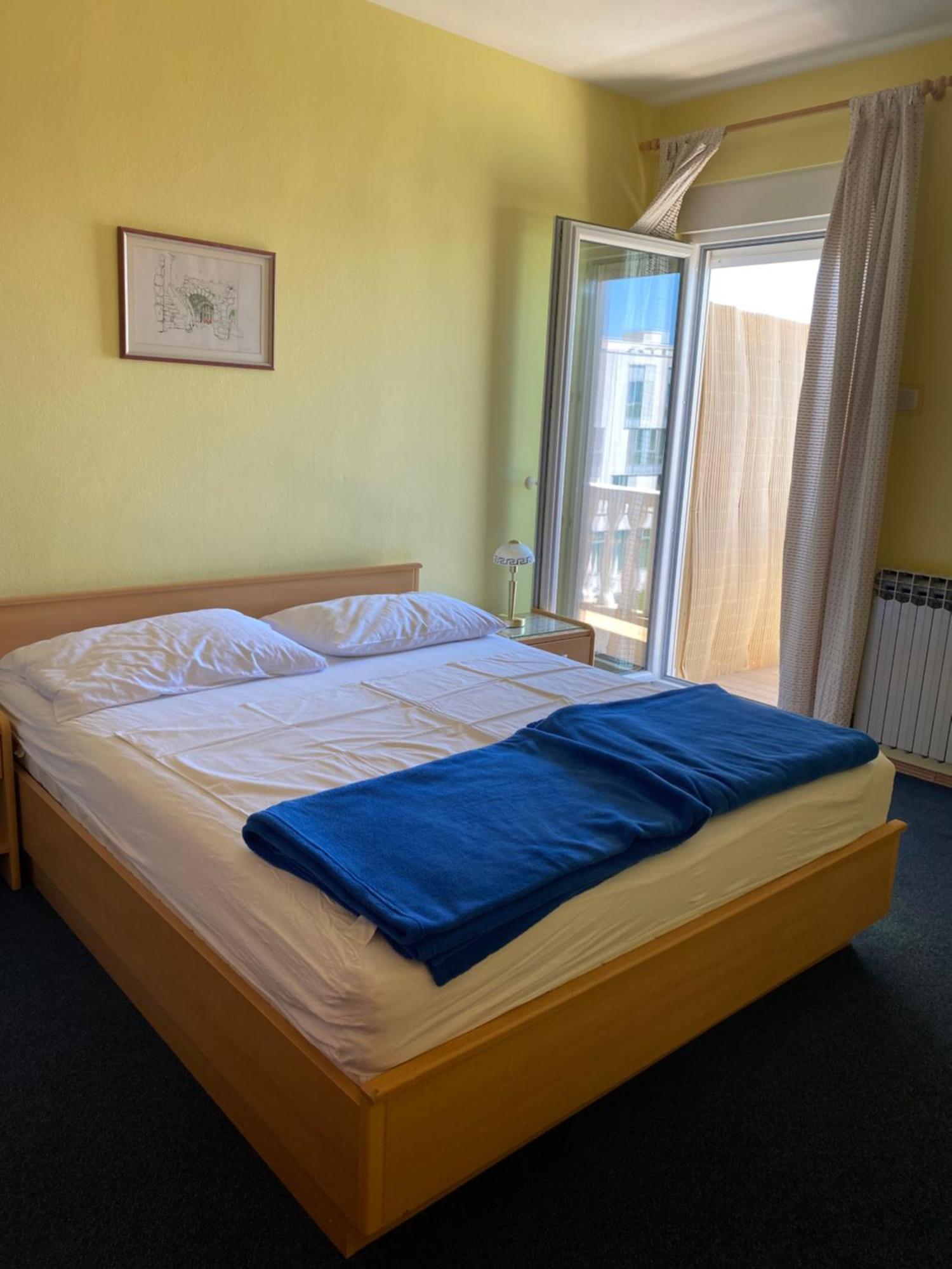 Family Apartments Vesna- 100 M Beach -Center Криквеница Екстериор снимка