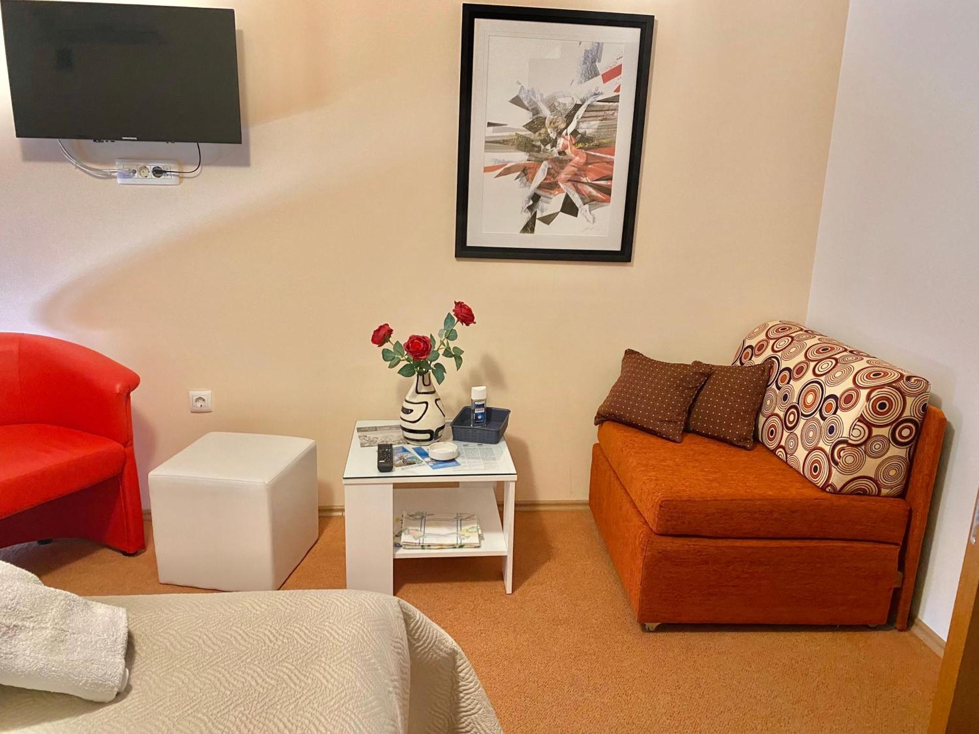 Family Apartments Vesna- 100 M Beach -Center Криквеница Екстериор снимка