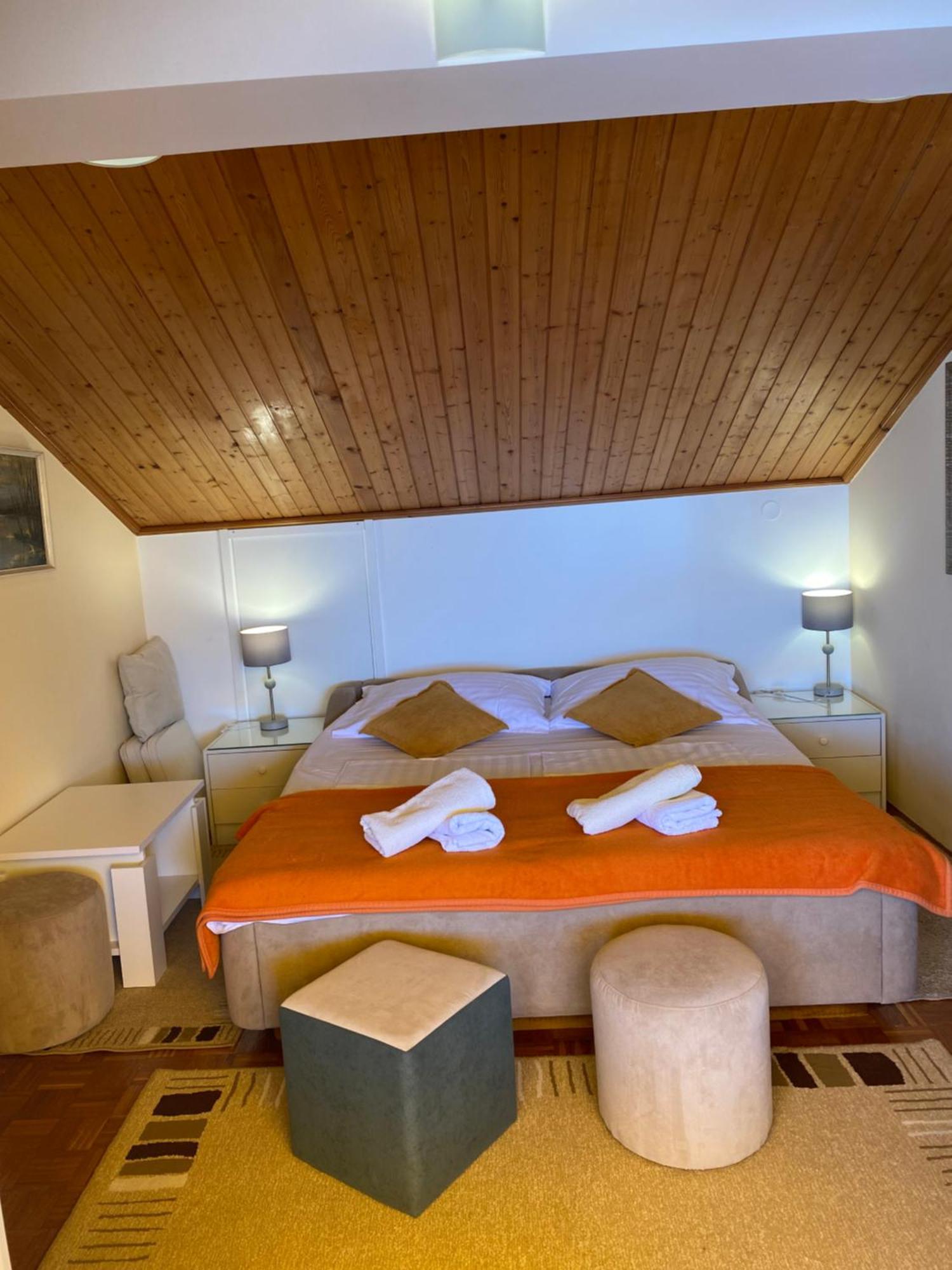 Family Apartments Vesna- 100 M Beach -Center Криквеница Екстериор снимка