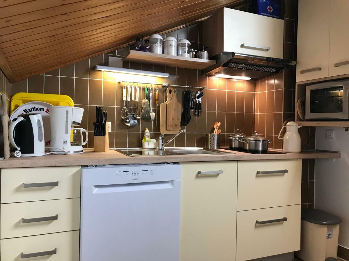 Family Apartments Vesna- 100 M Beach -Center Криквеница Екстериор снимка
