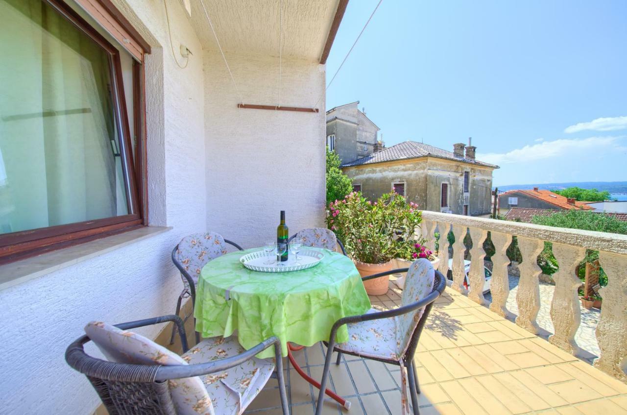 Family Apartments Vesna- 100 M Beach -Center Криквеница Екстериор снимка